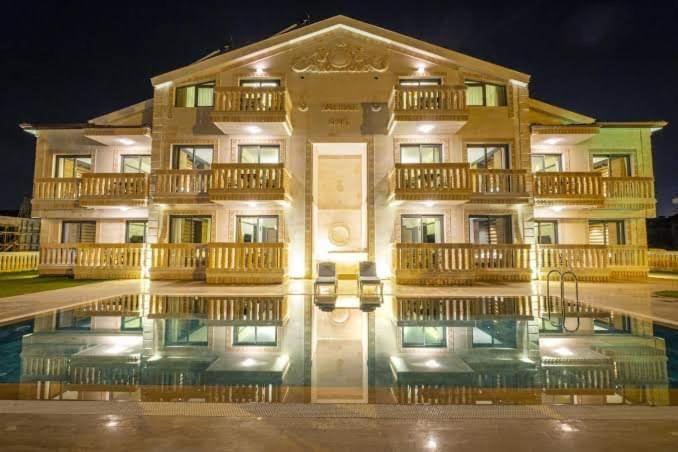 Kalender Pansion Aparthotel Fethiye Exterior foto