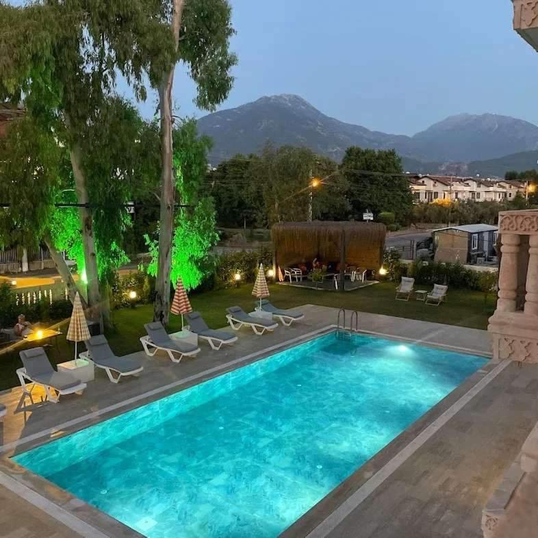 Kalender Pansion Aparthotel Fethiye Exterior foto