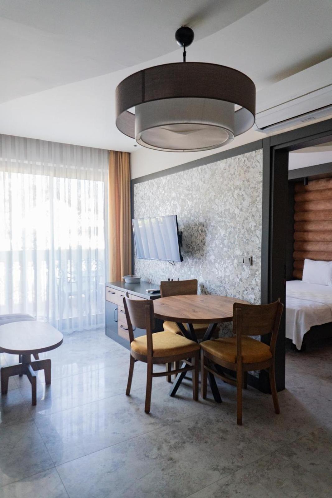 Kalender Pansion Aparthotel Fethiye Exterior foto
